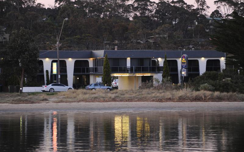 Banjo Paterson Motor Inn Lakes Entrance Εξωτερικό φωτογραφία